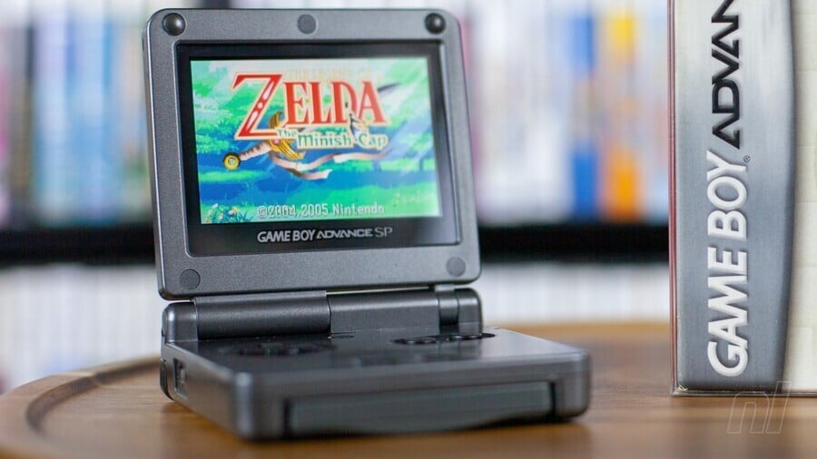 GBA SP & Zelda Minish Cap