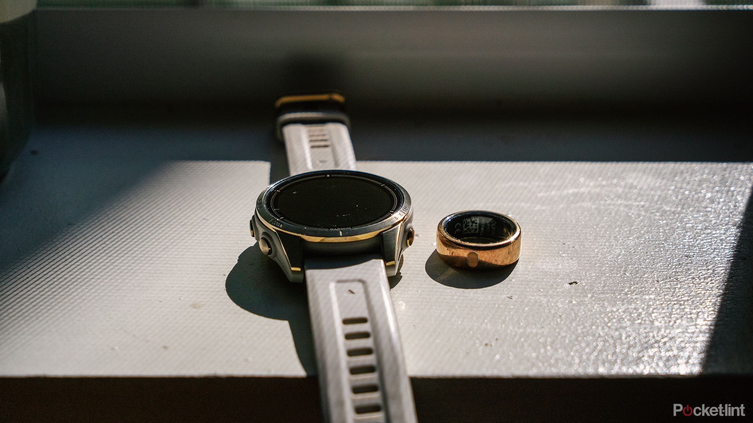 Why I'm sticking to a smartwatch over a smart ring