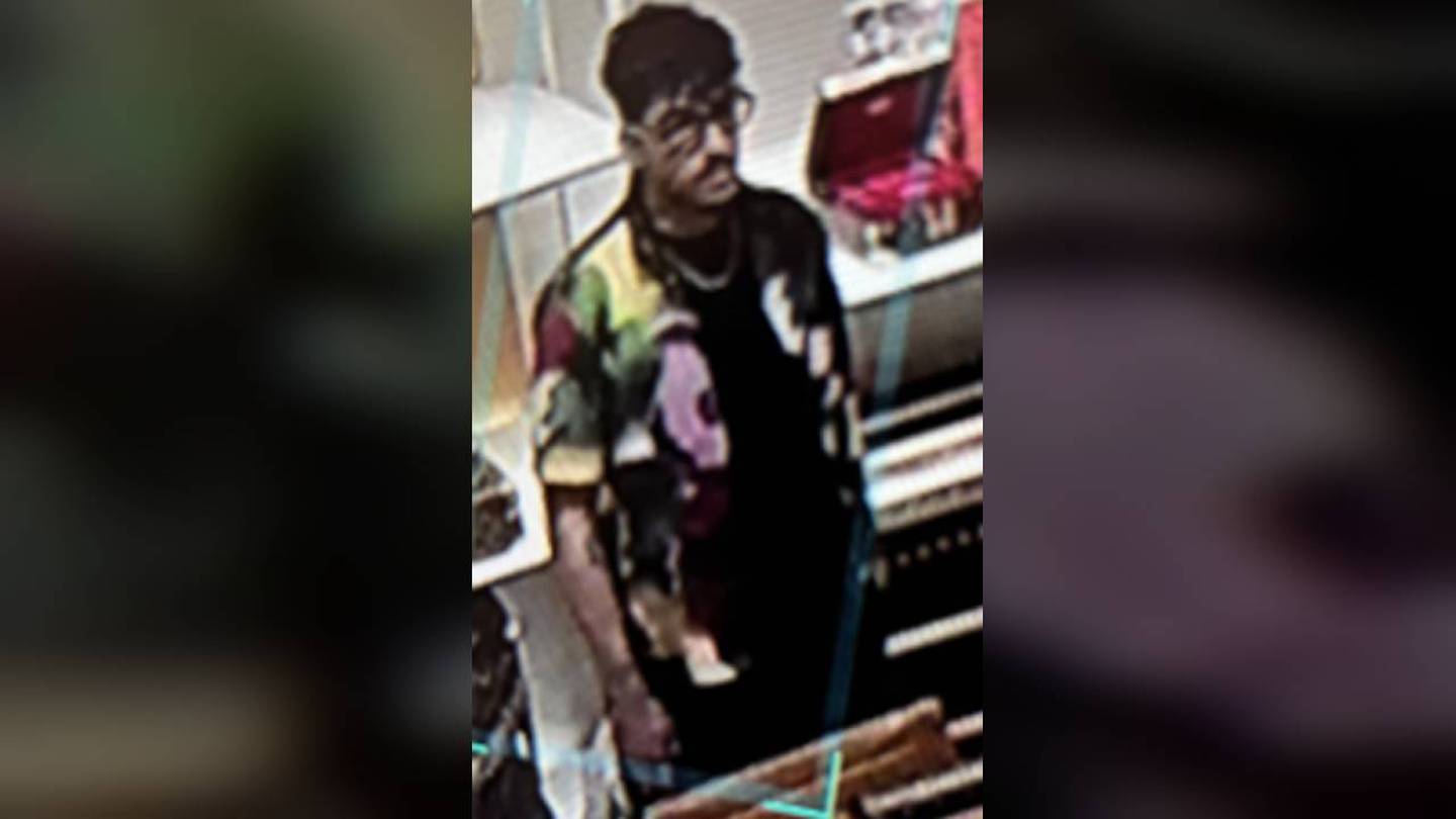 Man stole smart watch worth thousands from Buckhead Louis Vuitton store, police say – WSB-TV Channel 2